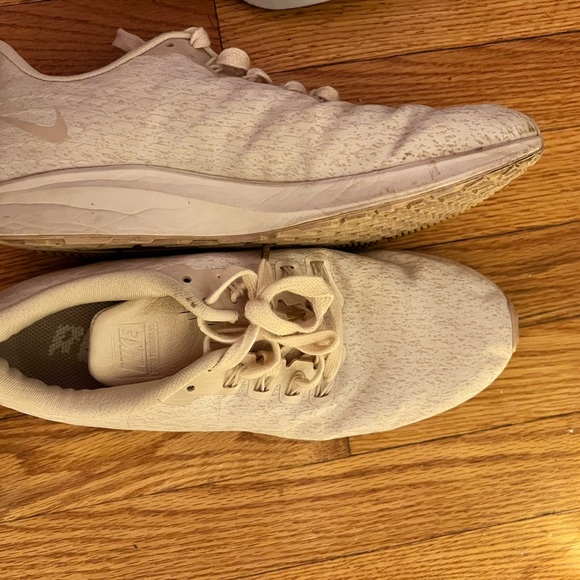 Like new shoes - Picture 5 of 7